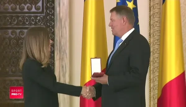 Cine e romanca ajunsa vedeta la Hollywood! S-a maritat in secret cu un actor de Oscar, apoi a divortat