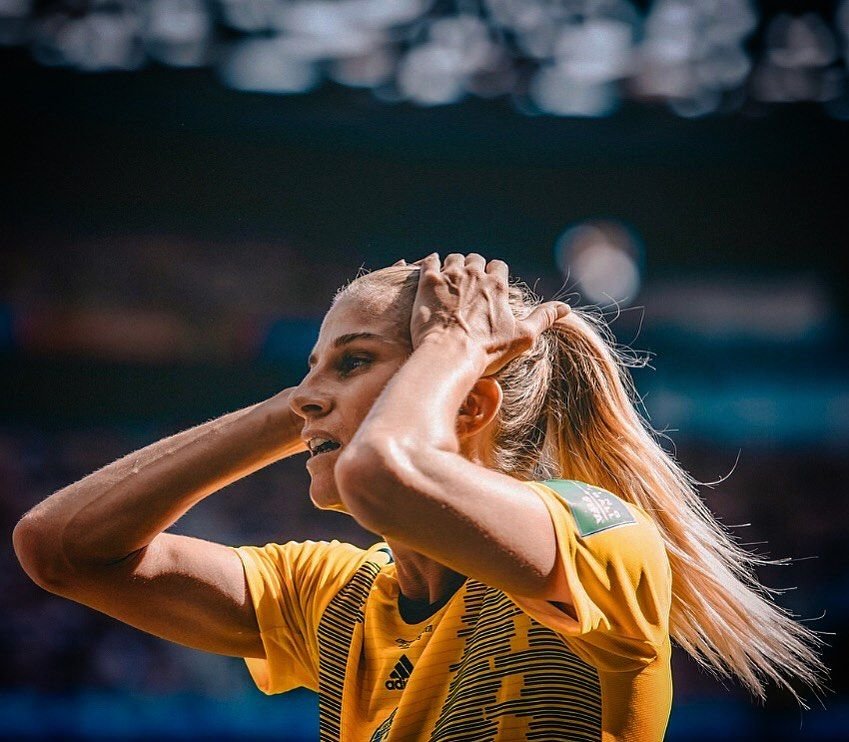 Transferul facut de Real Madrid care i-a incantat pe fani :) Cine este Sofia, blonda care a semnat cu Real_21