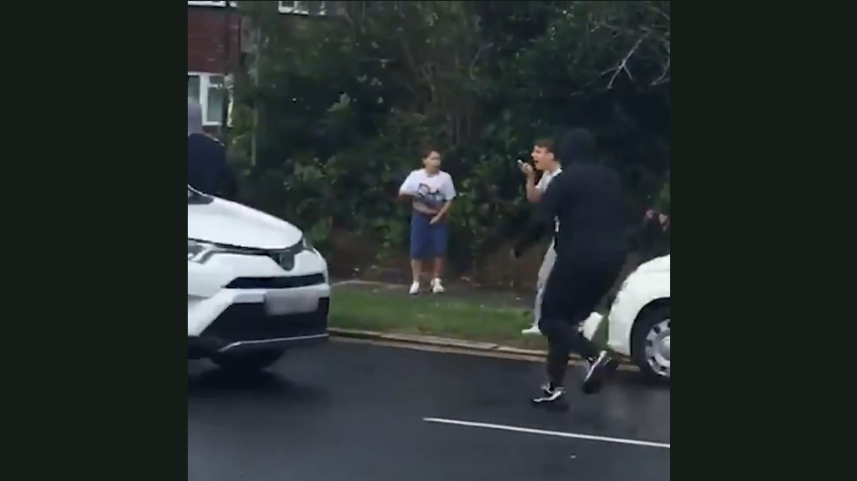O noua scena SOC in Londra! Dupa Ozil, hotii au atacat un fost luptator de MMA! Cum a reactionat luptatorul. FOTO_7