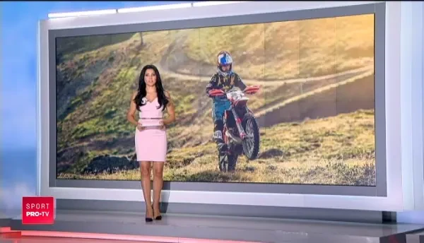 Pilotii de la Romaniacs au pus mana de la mana ca sa termine primele etape din salbaticie!