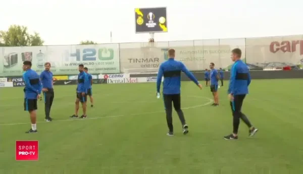 VIDEO | Primele imagini cu noul atacant la FCSB! Decizia luata de Gikiewicz la cateva secunde dupa ce a semnat cu echipa lui Becali