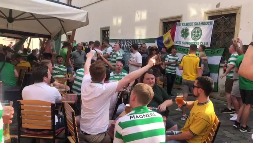 Fanii lui Celtic au pus stapanire pe centrul orasului! Atmosfera incendiara cu cateva ore inainte de meciul cu CFR. VIDEO