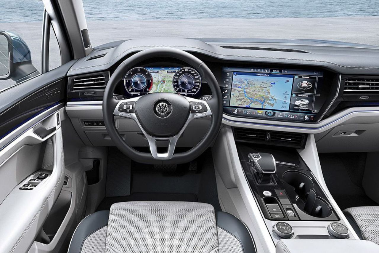 Primele imagini cu noul Volkswagen Golf 8 au ajuns pe net. Surprizele pregatite de nemti. FOTO_17