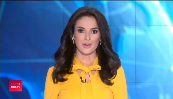 Majoretele au blocat aeroportul Otopeni! Calatorii au dansat cu fetele: ce s-a intamplat