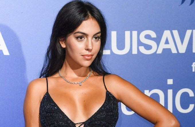 FOTO | De infarct! Cum a aparut Georgina Rodriguez la un eveniment: rochia care a atras toate privirile!