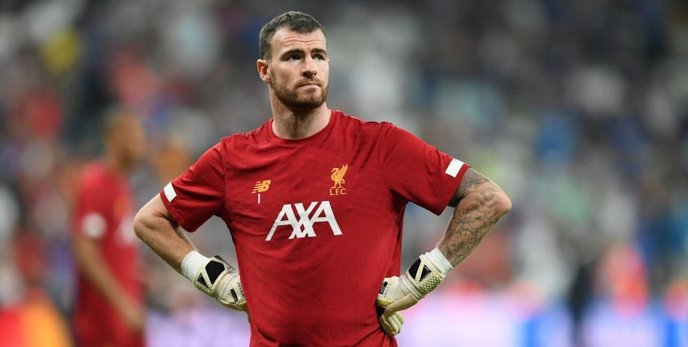 INCREDIBIL! Portarul Adrian a fost accidentat de un fan care a intrat pe teren sa se bucure cu jucatorii lui Liverpool! Cine poate apara in campionat