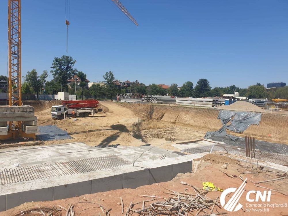 Creste de la zi la zi! Noi imagini cu stadionul din Ghencea, ale carui tribune au inceput deja sa se inalte! In Giulesti se lucreaza la fundatie: FOTO_2