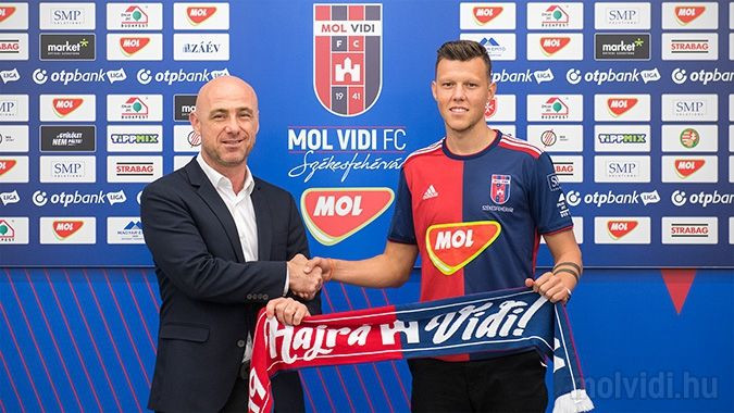 Maghiarii de la Mol Vidi au raspuns imediat acuzatiilor lui Cosmin Contra! Care este situatia lui Adrian Rus, fundasul dorit de FCSB