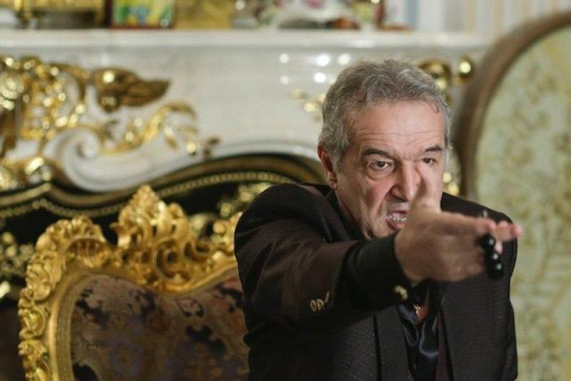 Bogdan Vintila aduce un preparator fizic de la Dinamo! Becali a anuntat ce se intampla cu Andronache: Eu o sa ies din viata publica! Va las cu Narcis si Vintila!