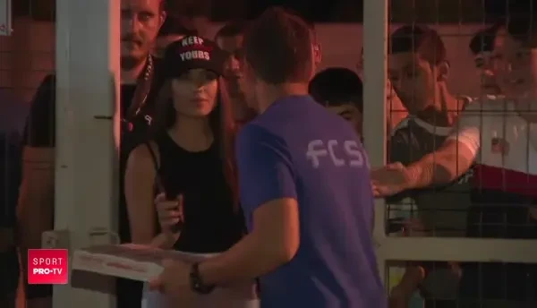 Adi Popa, pentru prima oara alaturi de noua iubita! Ce s-a intamplat dupa egalul cu Vitoria Guimaraes! Cine e bruneta superba care l-a consolat