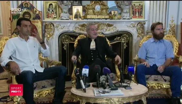 Becali pregateste doua transferuri: Sunt jucatori de nationala! Reactia lui Vintila cand Becali a anuntat ca trei jucatori sunt OUT