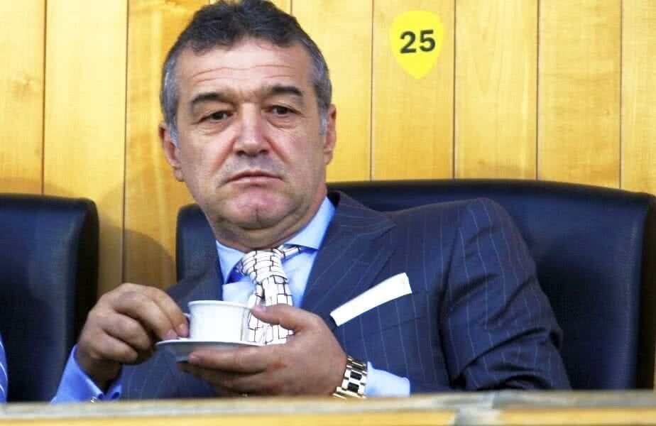 ANALIZA Transferuri de 2.7 milioane de euro si salarii anuale de aproape 4 milioane de euro pentru locul 12! FCSB baga bani, dar cam degeaba