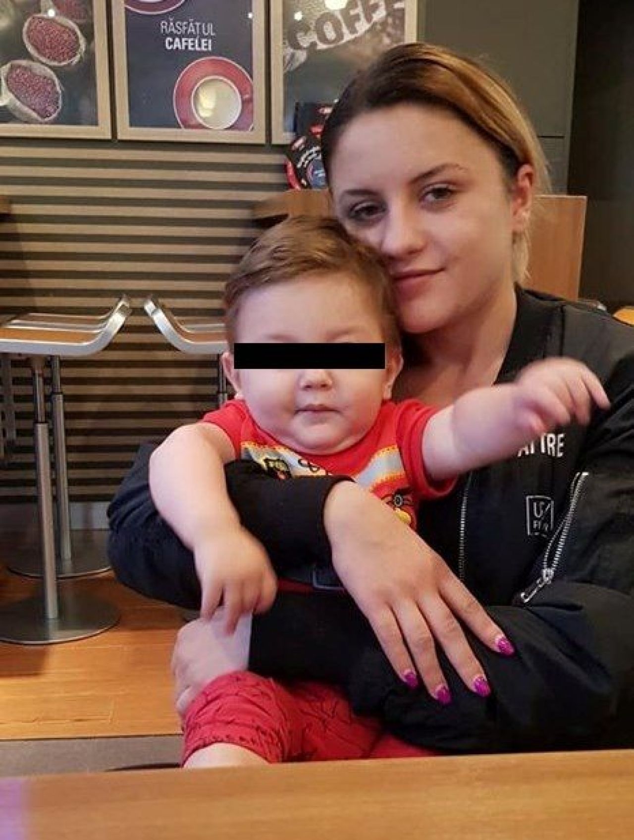 Ionel Ganea este bunic la 45 de ani. El ii spune nepotului
