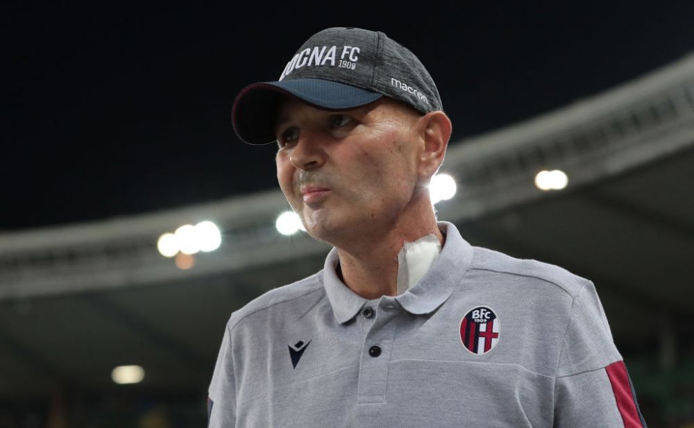 Imagini cutremuratoare: Sinisa Mihajlovic a iesit din spital dupa 40 zile de chimioterapie ca sa asiste la meciul cu Verona. FOTO_9