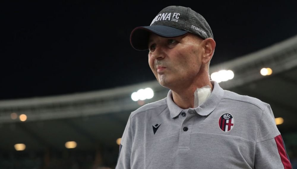 Imagini cutremuratoare: Sinisa Mihajlovic a iesit din spital dupa 40 zile de chimioterapie ca sa asiste la meciul cu Verona. FOTO_10