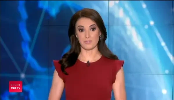 A incurcat-o! Rooney e la un pas de divort dupa ce paparazzi l-au surprins alaturi de o bruneta sexy la hotel, la 6 dimineata. VIDEO