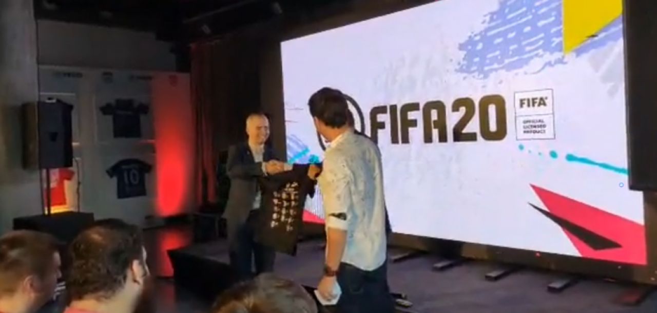 Moment ISTORIC: Liga 1 va fi in FIFA 2020! AICI PRIMELE IMAGINI! FCSB isi gaseste in sfarsit antrenor: MILIOANE de fani ii pot controla pe jucatori! :))_6