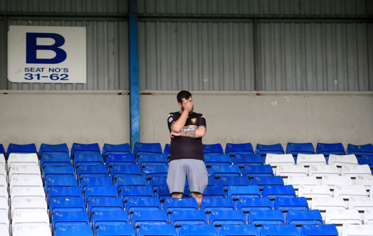SOC in Anglia! Un club vechi de 134 de ani a fost desfiintat! Fanii au inceput sa planga in fata stadionului. FOTO_2