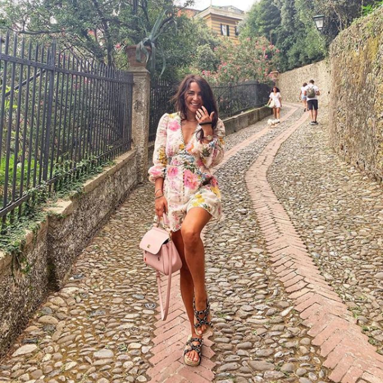 Sotia lui Gabi Tamas e 'beton'. Ioana e una dintre cele mai sexy sotii de fotbalisti din Romania. FOTO_41