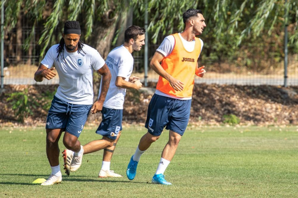 Lovitura pentru Craiova! Ivan nu poate sa debuteze in weekend: primul meci va fi cu FCSB! Surpriza pentru jucatori inaintea meciului de vineri_9