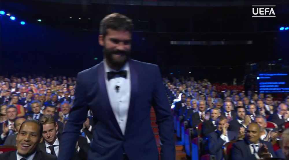 Doua Barcelona, doua Liverpool! Messi, ATACANTUL ANULUI! Van Dijk, Alisson si De Jong sunt cei mai tari DIN EUROPA pe posturile lor! Van Dijk, fotbalistul anului!_2