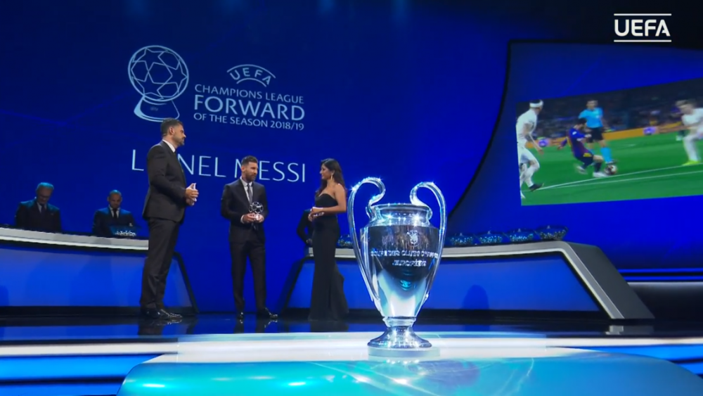 Doua Barcelona, doua Liverpool! Messi, ATACANTUL ANULUI! Van Dijk, Alisson si De Jong sunt cei mai tari DIN EUROPA pe posturile lor! Van Dijk, fotbalistul anului!_12