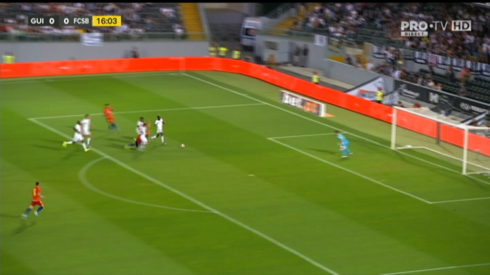 Tanase a TIPAT penalty, arbitrul n-a dat nimic! AICI VIDEO: faza care i-a innebunit pe stelisti