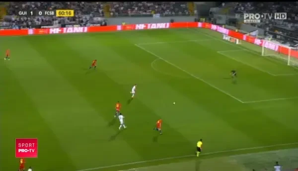Ocazie incredibila de 2-0 a Vitoriei Guimaraes, dar FCSB are mare noroc! VIDEO