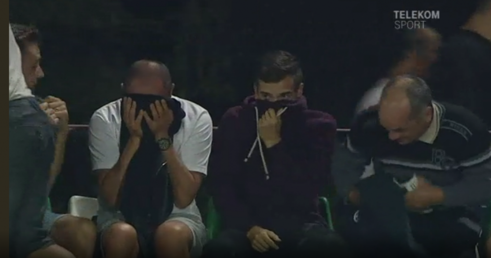 SEPSI - DINAMO: Galeria dinamovista, evacuata cu gaze lacrimogene din stadion! Scandal la Sfantu Gheorghe. FOTO_10
