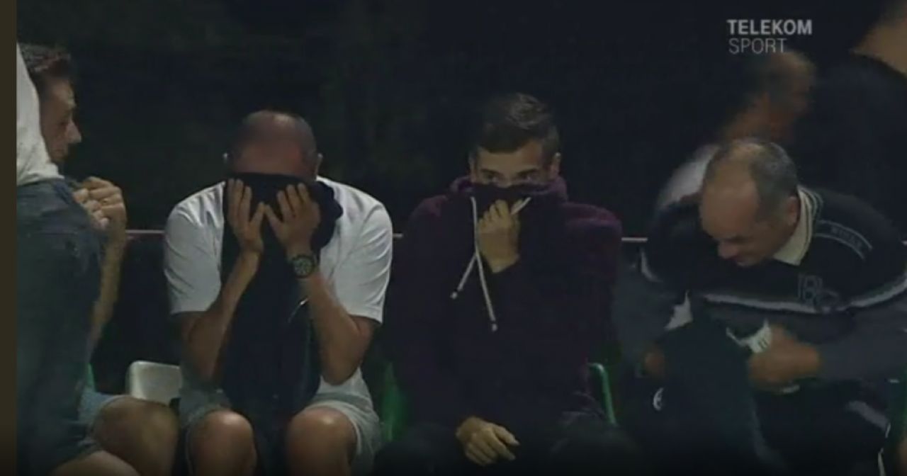 SEPSI - DINAMO: Galeria dinamovista, evacuata cu gaze lacrimogene din stadion! Scandal la Sfantu Gheorghe. FOTO_10