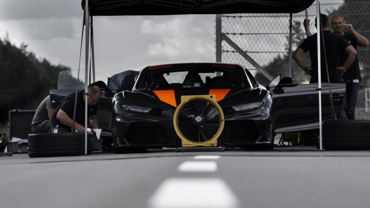 OFICIAL! Bugatti Chiron, masina condusa de Ronaldo, cea mai RAPIDA din lume! Ce viteza AMETITOARE atinge! _13