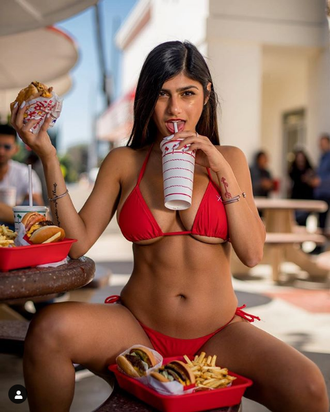 Mia Khalifa, anunt soc: 