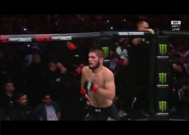 Khabib Nurmagomedov l-a DISTRUS pe Dustin Poirier in primul meci dupa lupta cu Conor McGregor. KO in runda 3_6
