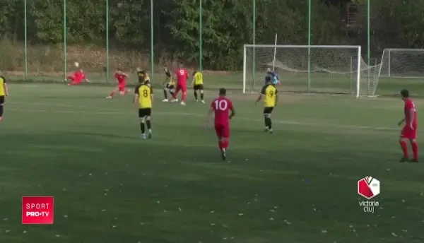 "MWAMAAAA, CE GOL!" Foarfeca senzationala reusita de un jucator din liga a patra din Romania! VIDEO