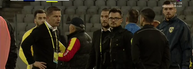 U CLUJ - PETROLUL 4-0 | Flavius Stoican a facut SCANDAL la CLUJ! A protestat vehement la adresa arbitrilor! Scene HALUCINANTE pe Cluj Arena! FOTO_2