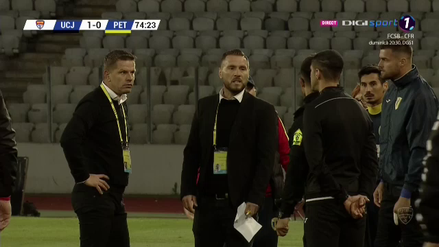 U CLUJ - PETROLUL 4-0 | Flavius Stoican a facut SCANDAL la CLUJ! A protestat vehement la adresa arbitrilor! Scene HALUCINANTE pe Cluj Arena! FOTO_17