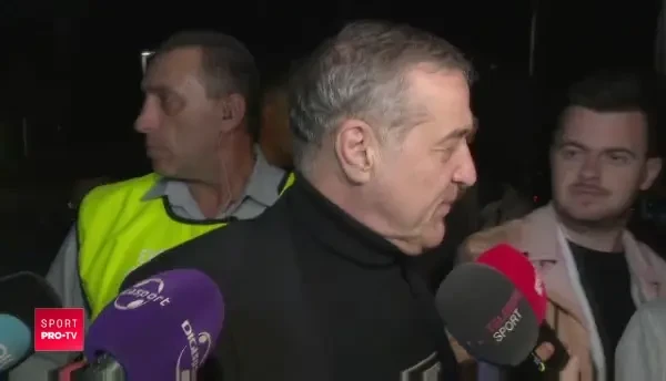 "Nea Gigi, ma luati si pe mine?!" Ce a facut Becali cu pustiul care l-a rugat sa intre cu el la VIP