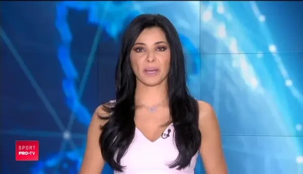 SCENE INCREDIBILE in Banie inainte de FC U Craiova - U Cluj! Ultrasii oltenilor au spart geamul unei masini cu numere de Cluj! FOTO