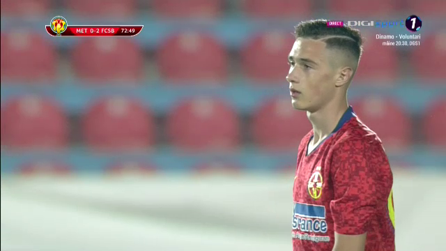 Tocmai a dat Becali o SUPER LOVITURA?! L-a transferat GRATIS pe pustiul care viseaza sa fie MESSI DE LA FCSB!!! Ce a facut in primul meci_7