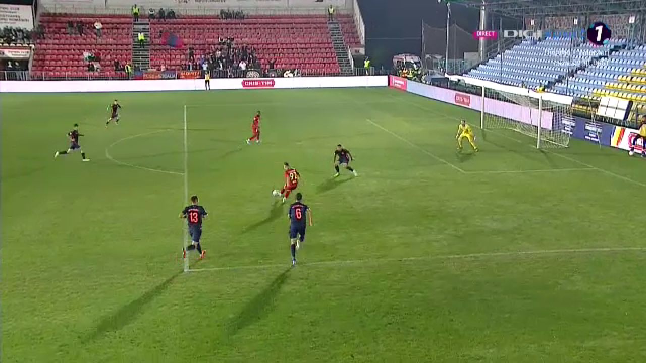 Tocmai a dat Becali o SUPER LOVITURA?! L-a transferat GRATIS pe pustiul care viseaza sa fie MESSI DE LA FCSB!!! Ce a facut in primul meci_15