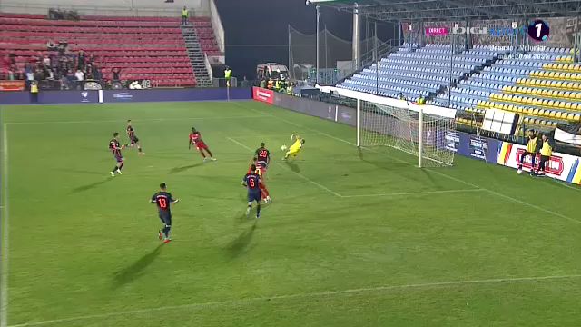 Tocmai a dat Becali o SUPER LOVITURA?! L-a transferat GRATIS pe pustiul care viseaza sa fie MESSI DE LA FCSB!!! Ce a facut in primul meci_16