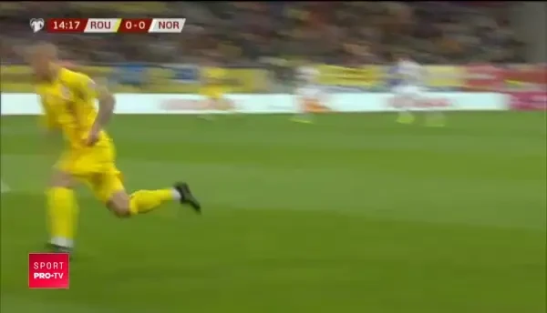 ROMANIA - NORVEGIA: Mitrita suteaza excelent, dar mingea trece putin pe langa poarta!