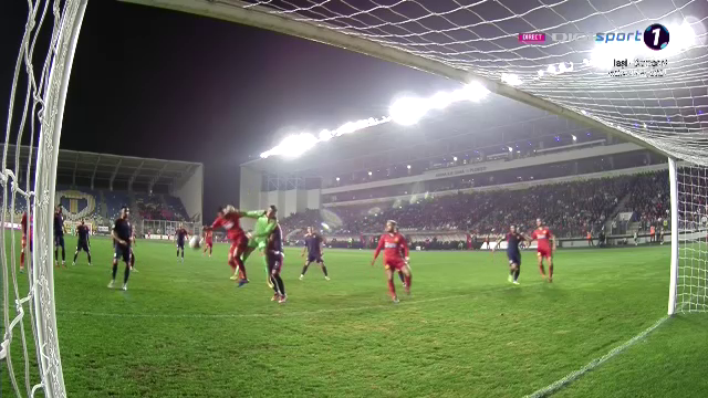 CHINDIA - FCSB | Penalty neacordat FCSB-ului dupa ce Aioani era sa-l faca KO pe Cristea in careu! Ce s-a intamplat: FOTO