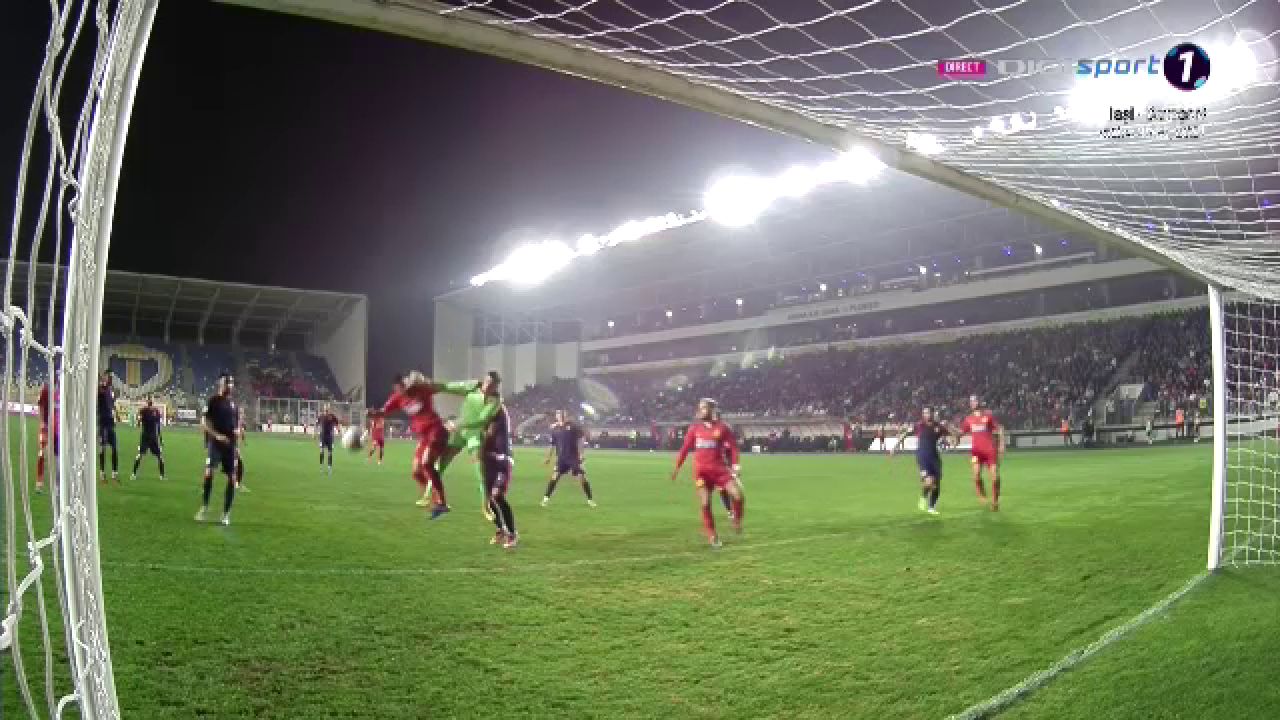 CHINDIA - FCSB | Penalty neacordat FCSB-ului dupa ce Aioani era sa-l faca KO pe Cristea in careu! Ce s-a intamplat: FOTO_1