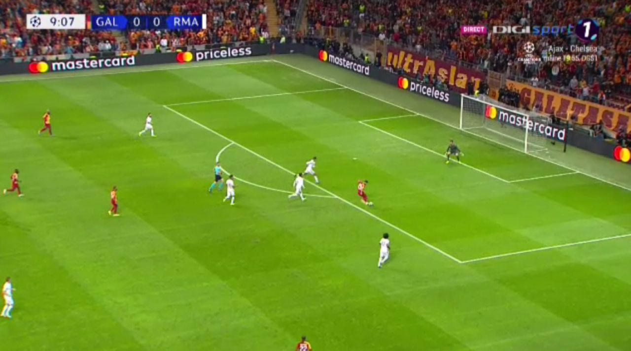 Andone, de DOUA ori la cativa CENTIMETRI de gol in numai cateva secunde!!! Courtois a SALVAT-o pe Real in fata lui Andone!_1