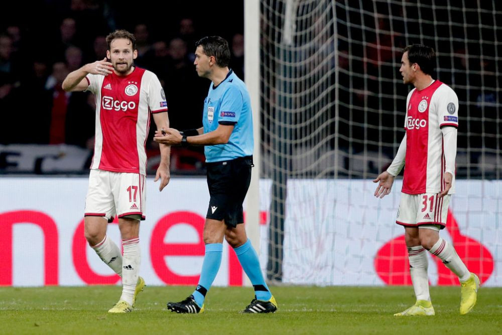 EROARE majora a VAR la meciul arbitrat de Hategan?! Arbitrii au folosit cadrul GRESIT cand au decis ca NU E GOL! Scandalul noptii in Champions League la Ajax - Chelsea_2