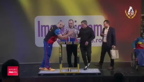 Hagi a vrut sa-l PUNA PE ONCESCU la skandenberg!!!! :)) Intalnire FANTASTICA intre cei doi la masa! Ce s-a intamplat