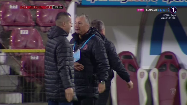 Au cerut DEGEABA penalty o repriza intreaga, Petrescu a INNEBUNIT pe banca! CFR, proteste in GOL! CFR a primit 11 metri in repriza a doua_11