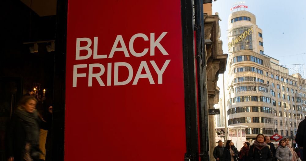 BLACK FRIDAY 2019 | Care sunt magazinele de unde poti cumpara la reduceri in cea mai asteptata zi a anului. TOP 5 reduceri MASIVE