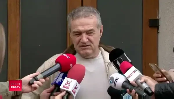 VIDEO | Becali a facut senzatie la iesirea din sediul DNA! Doar pantofii sport ai patronului FCSB costa o avere